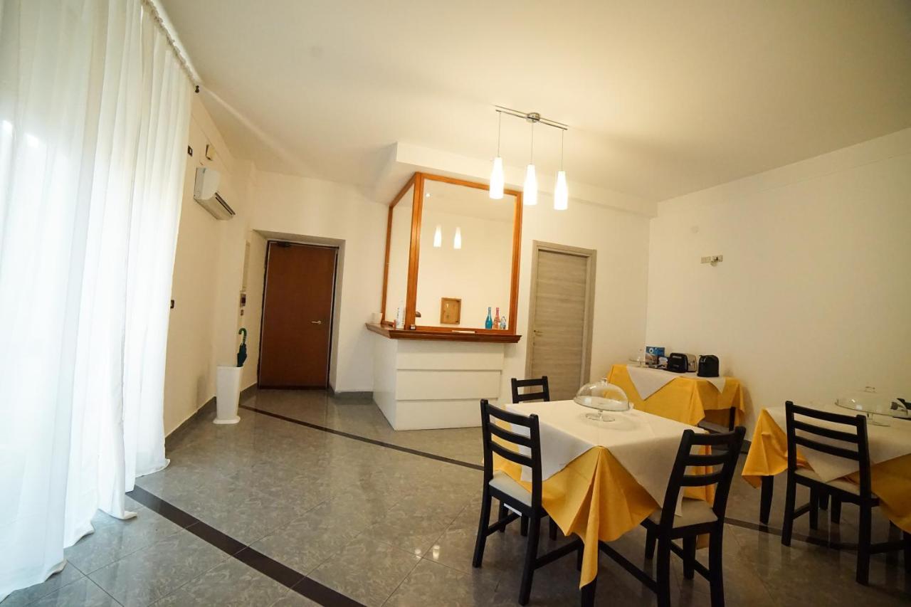 Central Home B&B Cosenza Luaran gambar